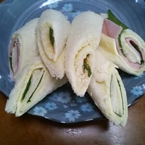 冷凍ロールサンド、自然解凍でそのまま美味しい